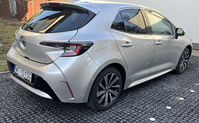 Toyota Corolla cena 79999 przebieg: 45500, rok produkcji 2021 z Ząbki małe 121